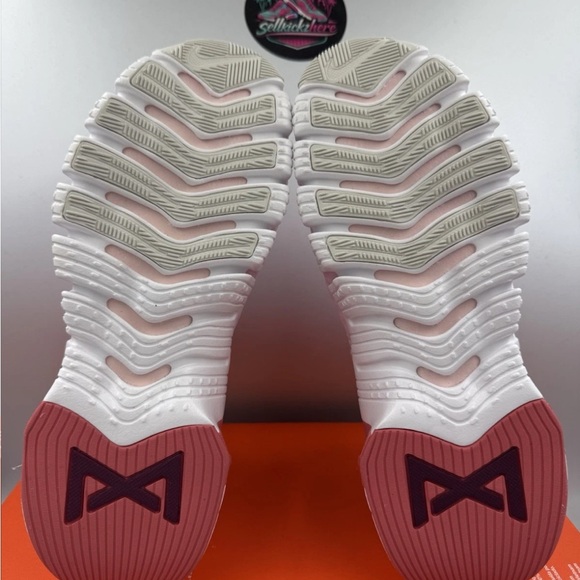 Nike Free Metcon 5 Pink Foam BRAND NEW Multiple Sizes - Picture 7 of 8